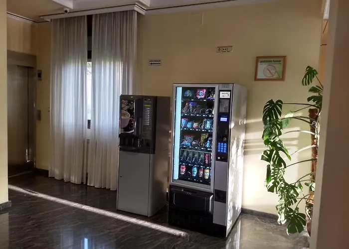 Avión By BosshHostal